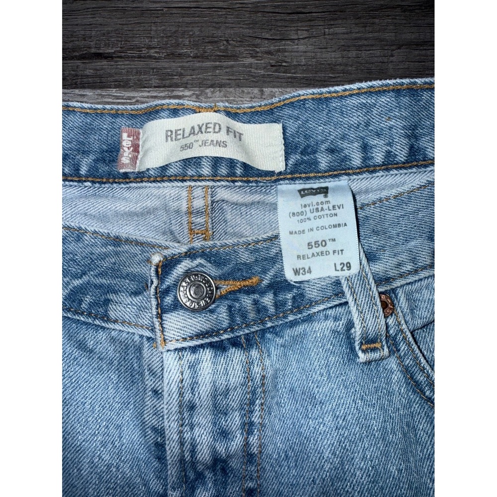 Levis 550 Relaxed Fit Jeans Mens 34x29 Light Wash Blue Denim Tapered Leg - Picture 4 of 4